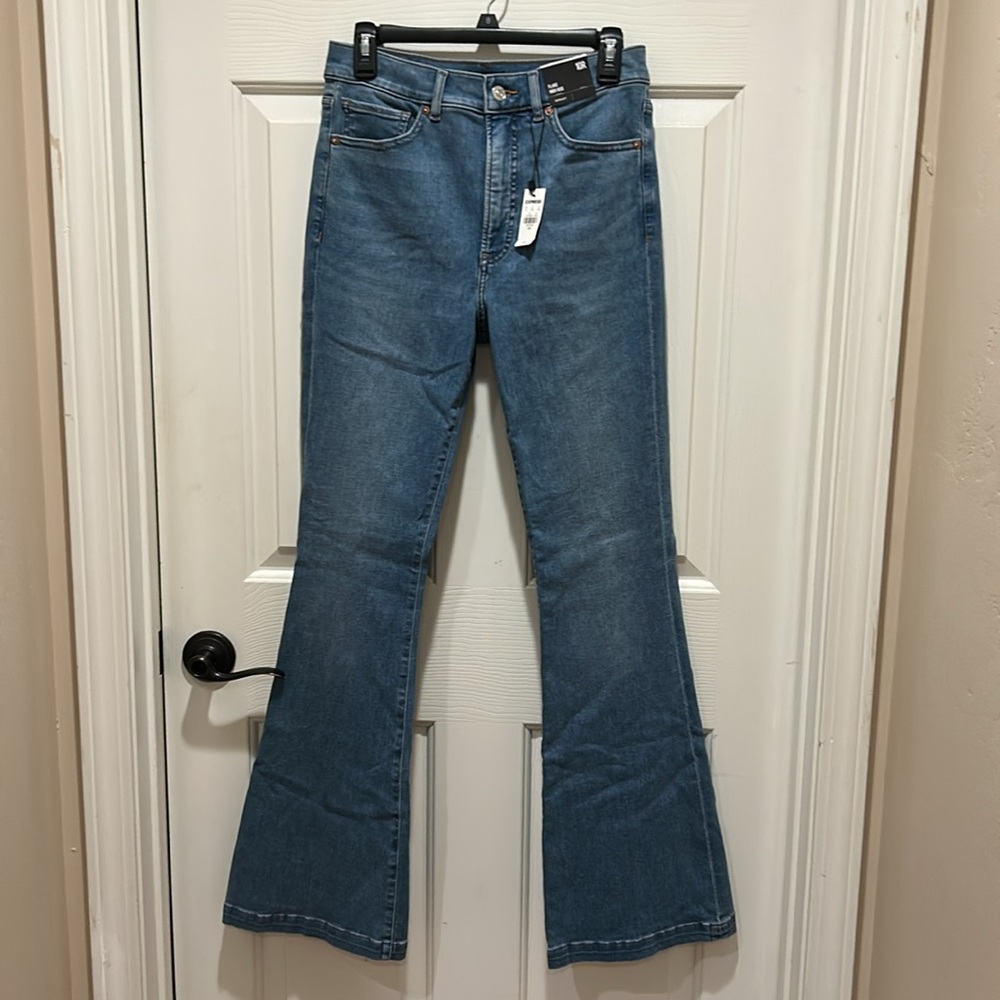 Express High Rise Flare Jeans - Picture 2 of 5